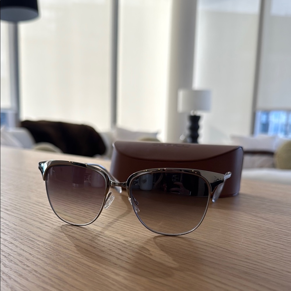 Oliver People’s Silver Sunglasses with Brown Case - Picture 2 of 4
